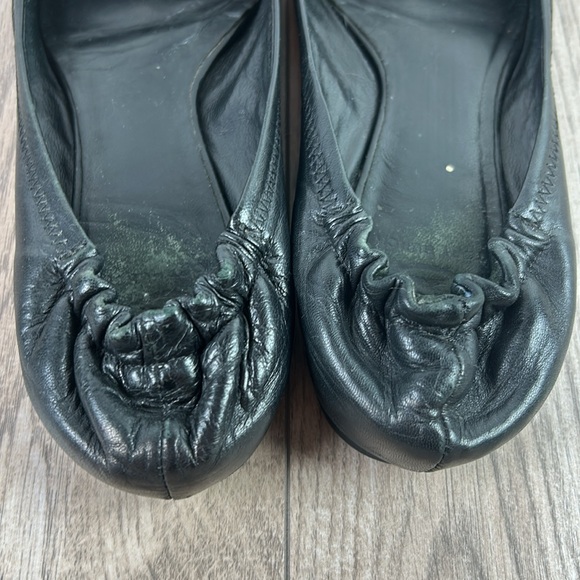 Tory Burch Classic Black Logo Reva Flats with Gold Medallion Logo Sz 8.5 - Picture 7 of 9